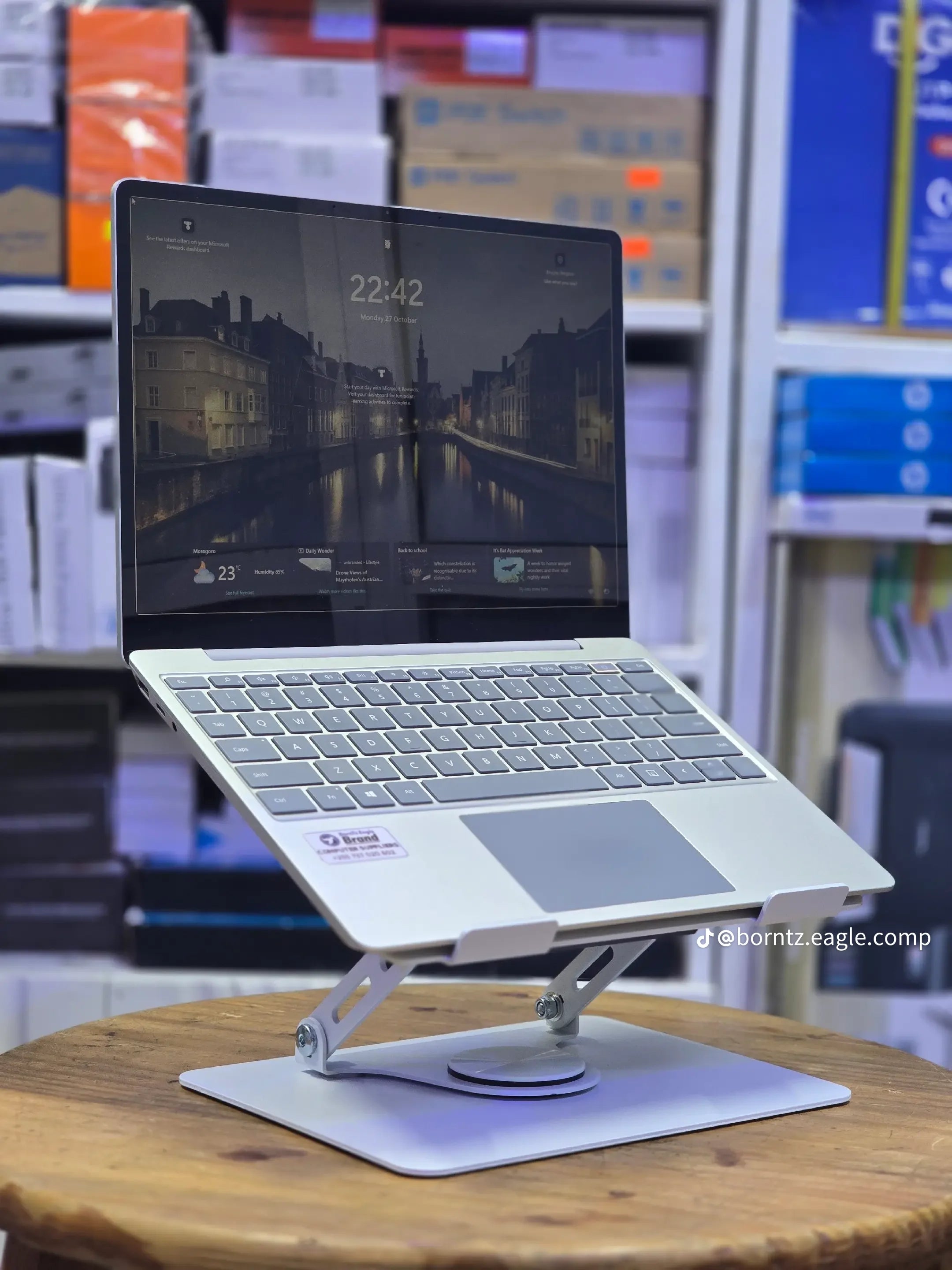 Support Laptop Ventilateurs Intégrés — Refroidissement Actif & Ergonomie