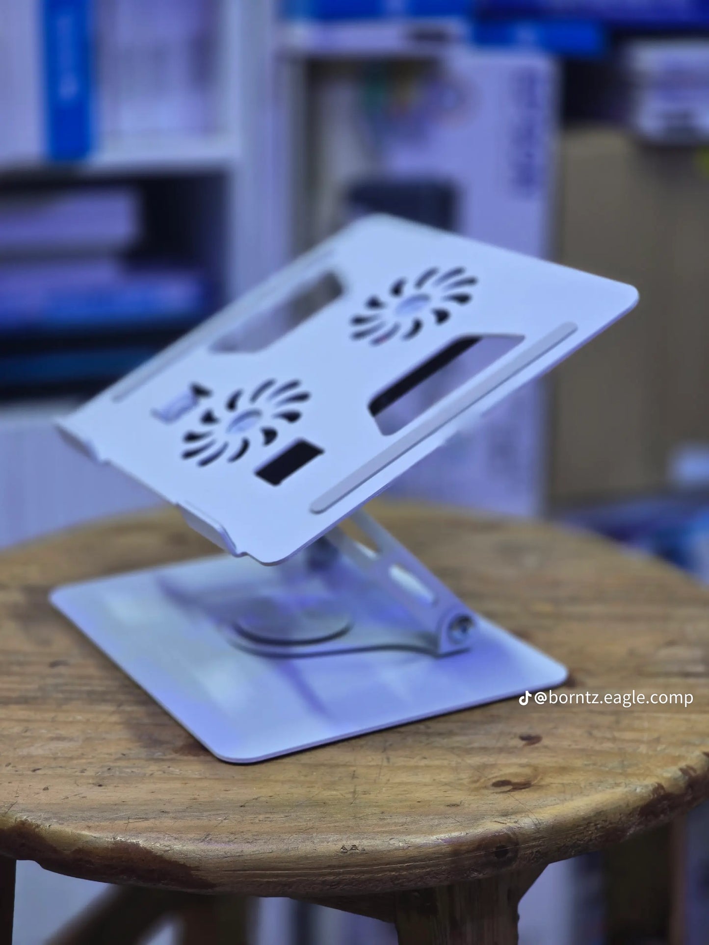 Support Laptop Ventilateurs Intégrés — Refroidissement Actif & Ergonomie